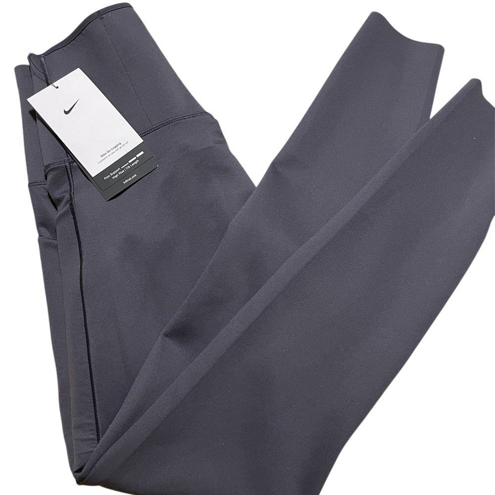 Nike Go Women's Firm-Support Mid-Rise Full-Length Leggings with Pockets